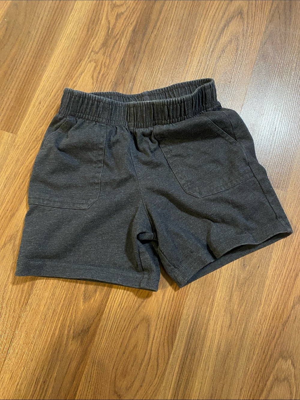 ✨8/$10. OshKosh B'gosh Charcoal Knit Pull-On Shorts. 3T